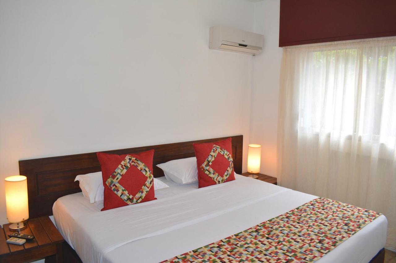 Hotel Express Μαλντονάντο Εξωτερικό φωτογραφία