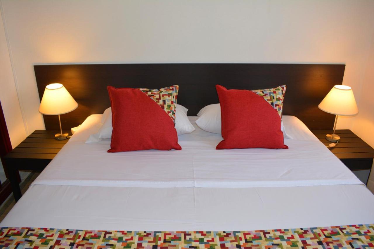 Hotel Express Μαλντονάντο Εξωτερικό φωτογραφία