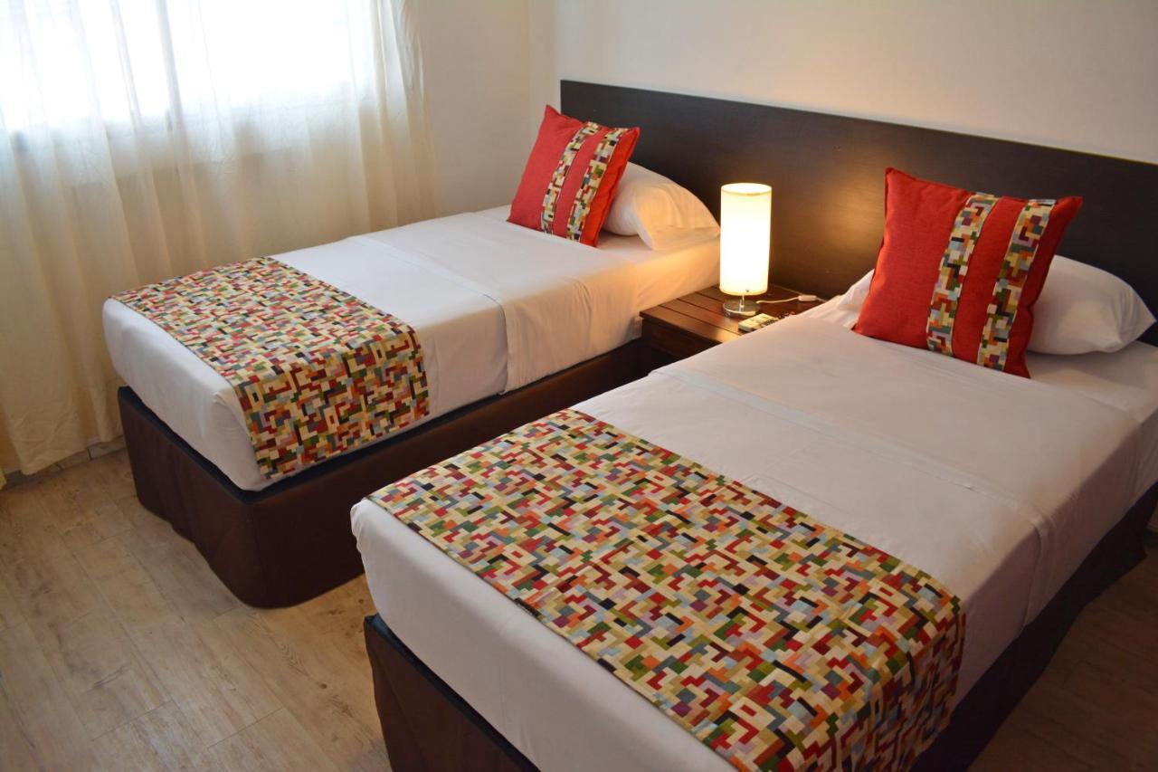 Hotel Express Μαλντονάντο Εξωτερικό φωτογραφία