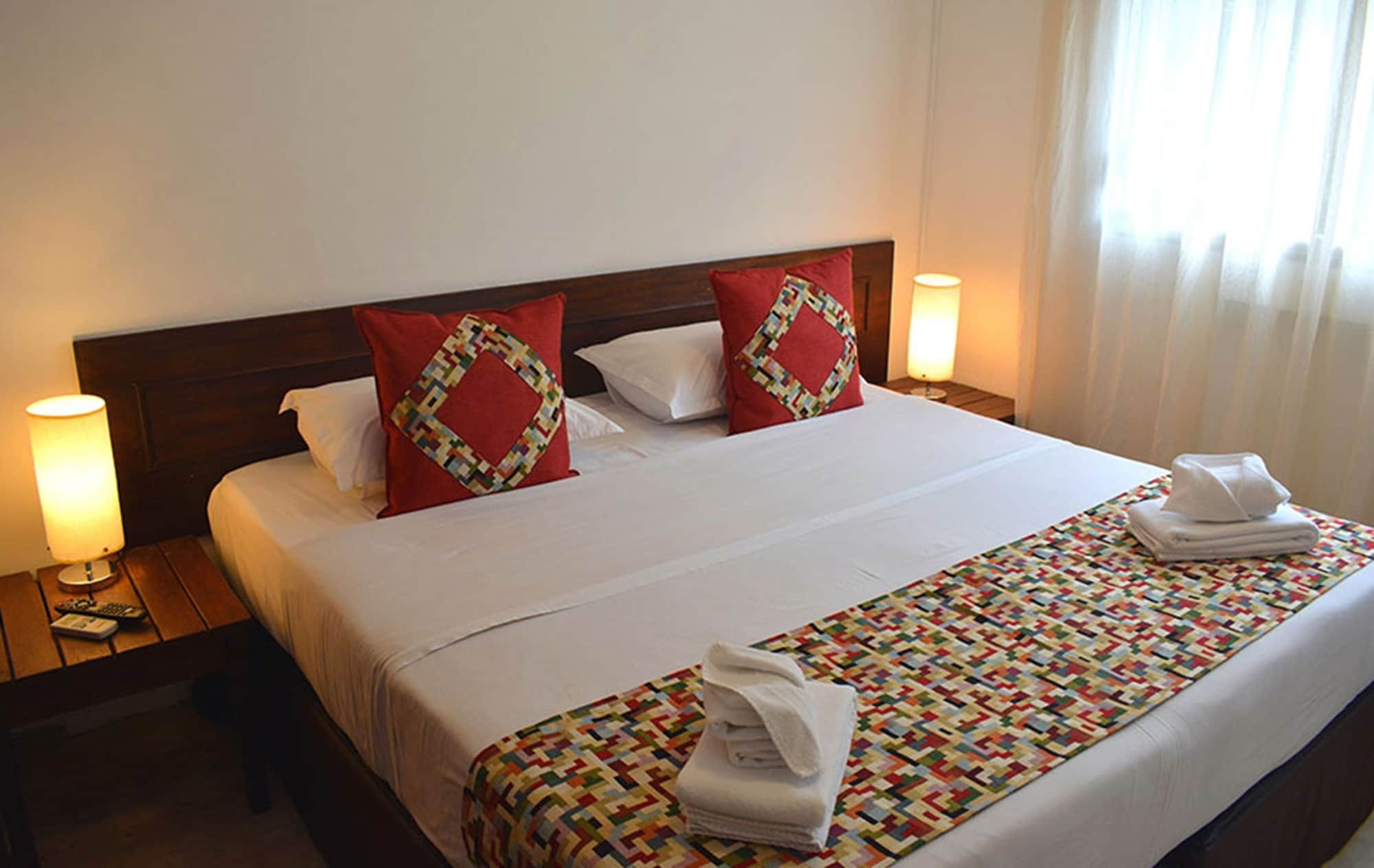 Hotel Express Μαλντονάντο Εξωτερικό φωτογραφία